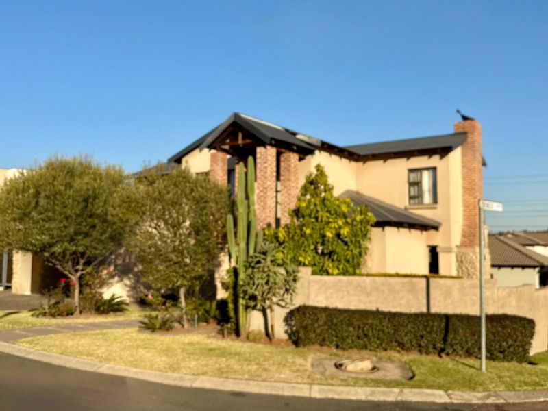 THE ULTIMATE FAMILY HAVEN AND INVESTMENT GOLDMINE! - Photo 4