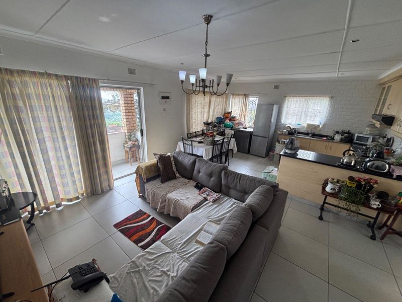 Priced to Sell in Queensburgh! Secure 2-Bed Townhouse with Garage - Photo 10