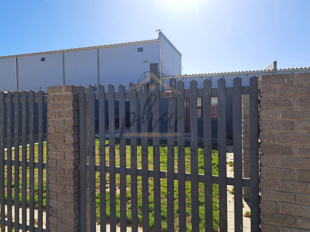 Flat with yard