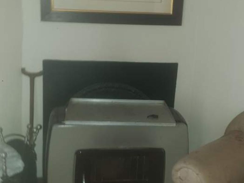 4 Bedroom House with 4 Bathrooms - Photo 4