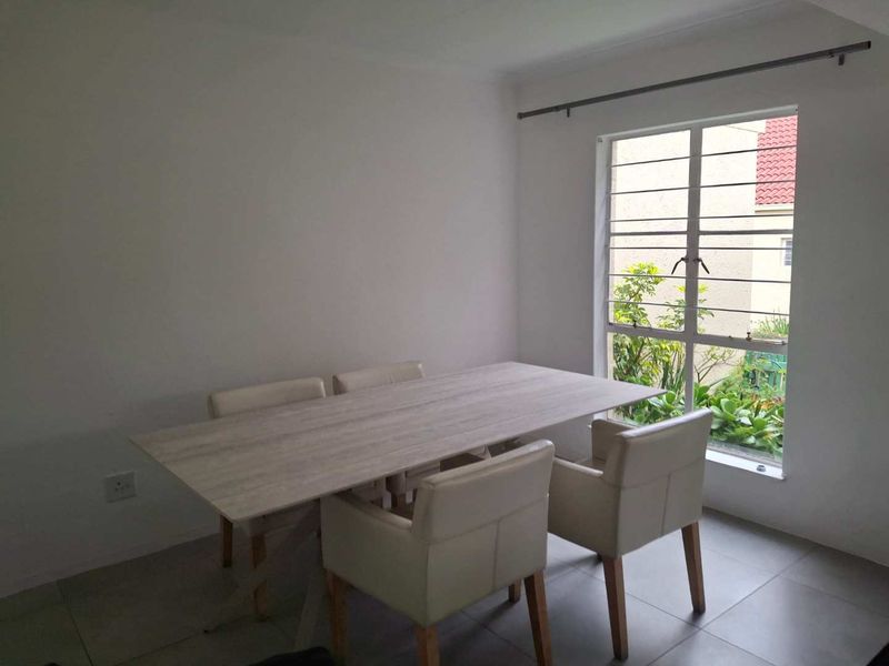 A BEAUTIFUL TWO BEDROOM SIMPLEX - Photo 6