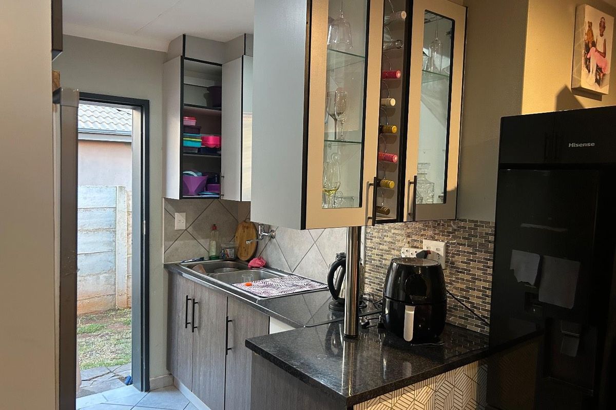 3 Bedroom Family House in Capital View Estate - Photo 4