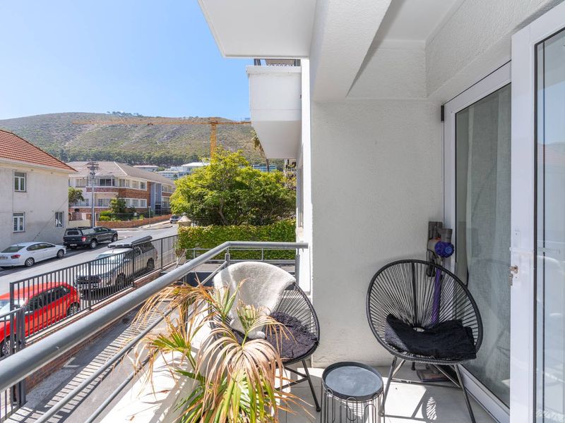 Prime 2-Bedroom Apartment on Central St Johns Road - Photo 8