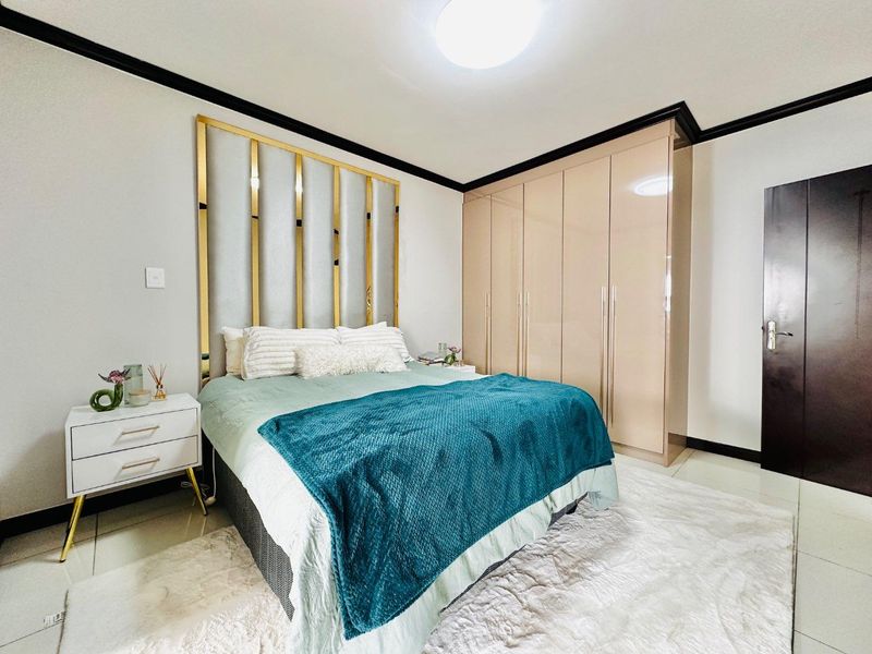 1 Bedroom Apartment in Fourways - Photo 6