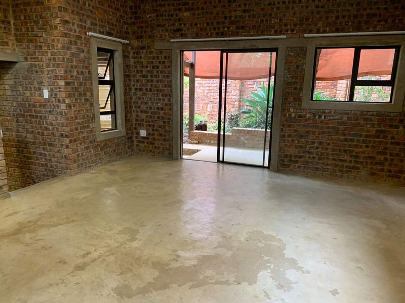 STUDIO APARTMENT FOR RENT - Photo 3