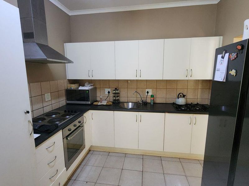 Family Smallholding for sale close to White River in a secure area - Photo 3