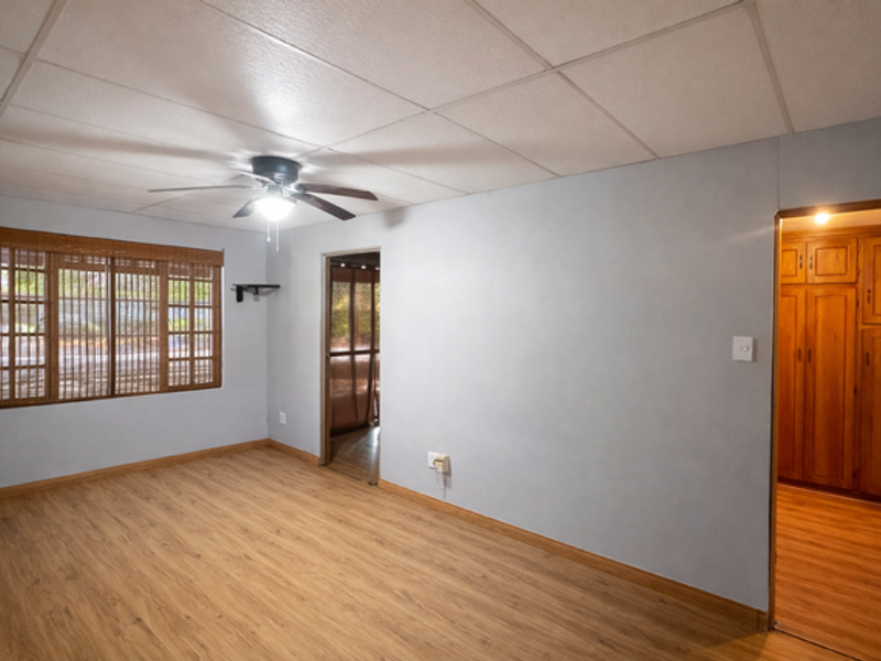 Family Home with Pool & Braai Room in Langenhovenpark - Photo 9