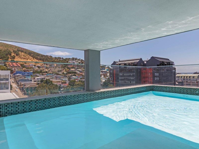 Convenient city living at its best - Photo 10