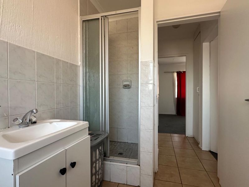 Timeless! Spacious! This one has it all! - Photo 8