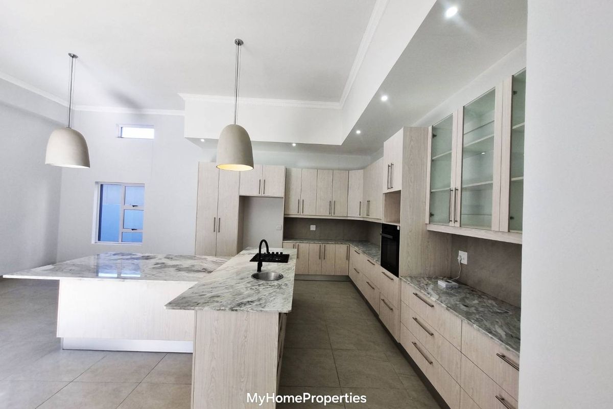 Stunning Newly Built Coastal Home Near Platz Am Meer Mall | Neu gebautes Küstenhaus in der Nähe des Platz Am Meer Einkaufszentrums, Swakopmund, Namibia - Photo 5