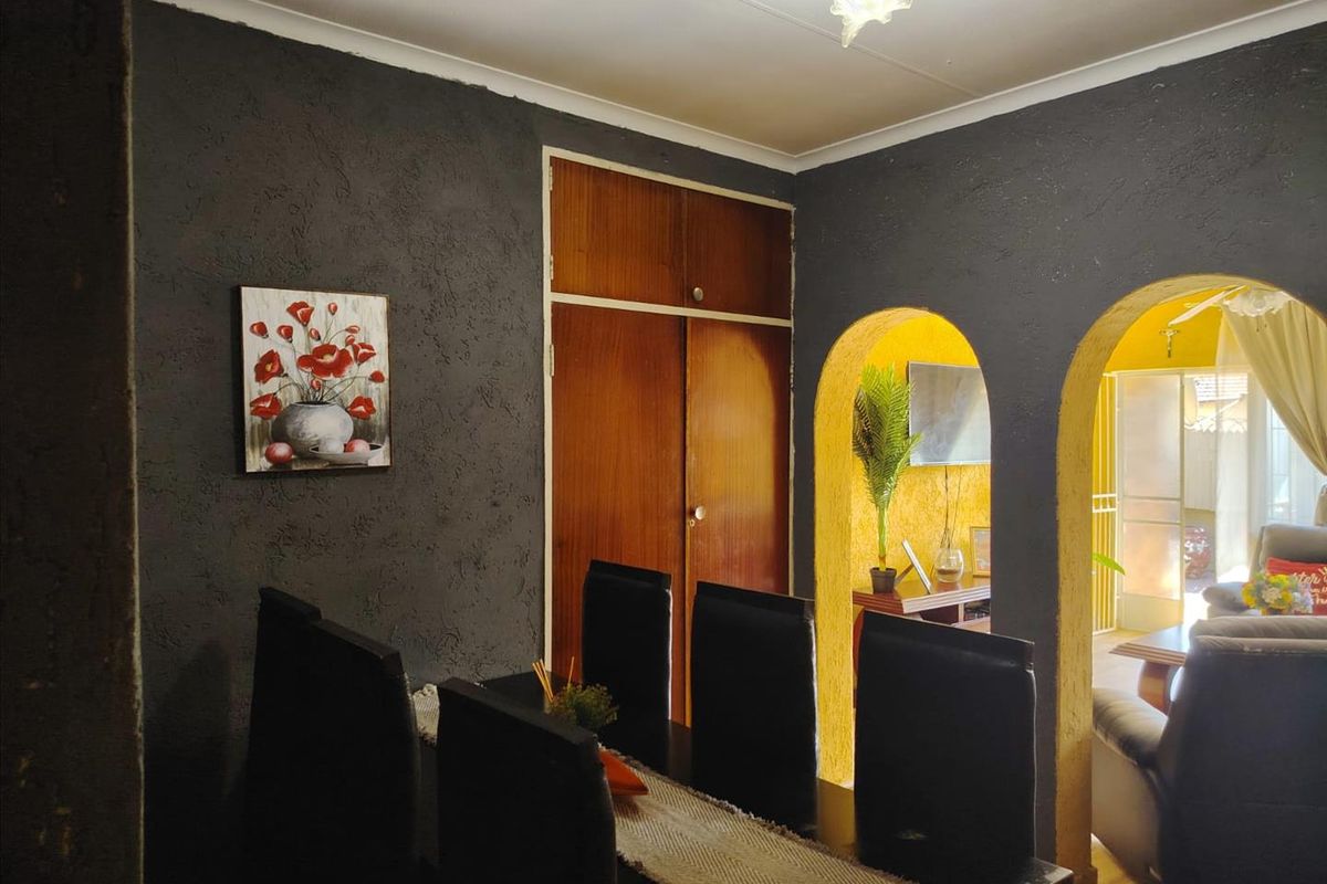 Stunning 3 bedroom townhouse - Photo 2