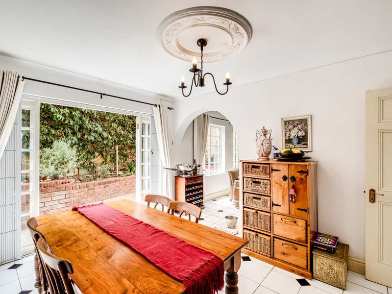 Lived in and loved dearly! - Photo 9