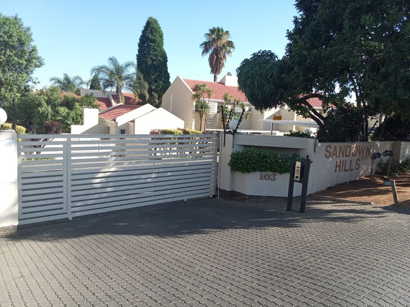 One-bedroom apartment - Photo 2