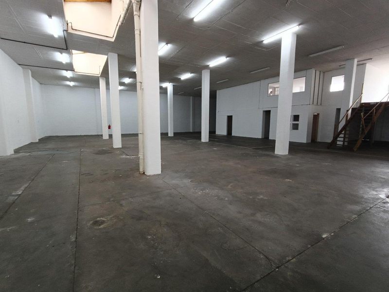 609m2 - Prime Factory / Warehouse To Let – Excellent Location - Photo 8