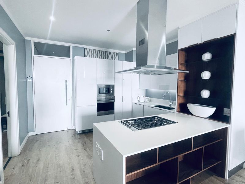 2 Bedroom Apartment in Morningside - Photo 6