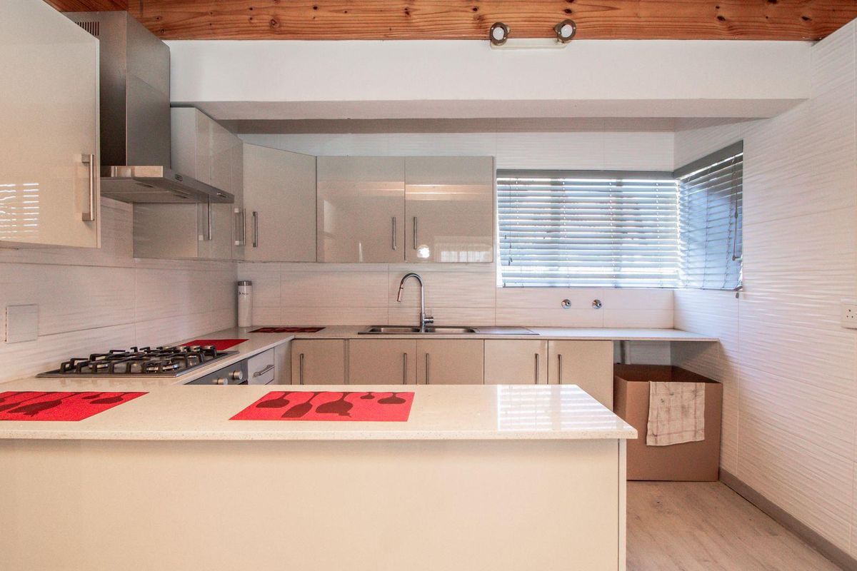 3 Bedroom Townhouse in Blue Lakes Estate. - Photo 5