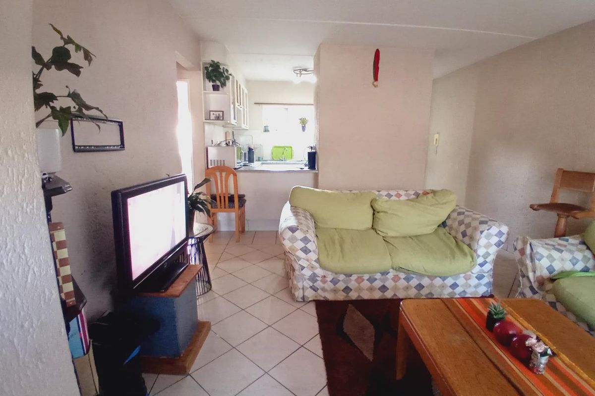 Ground floor living in Hills of Winchester - Photo 3