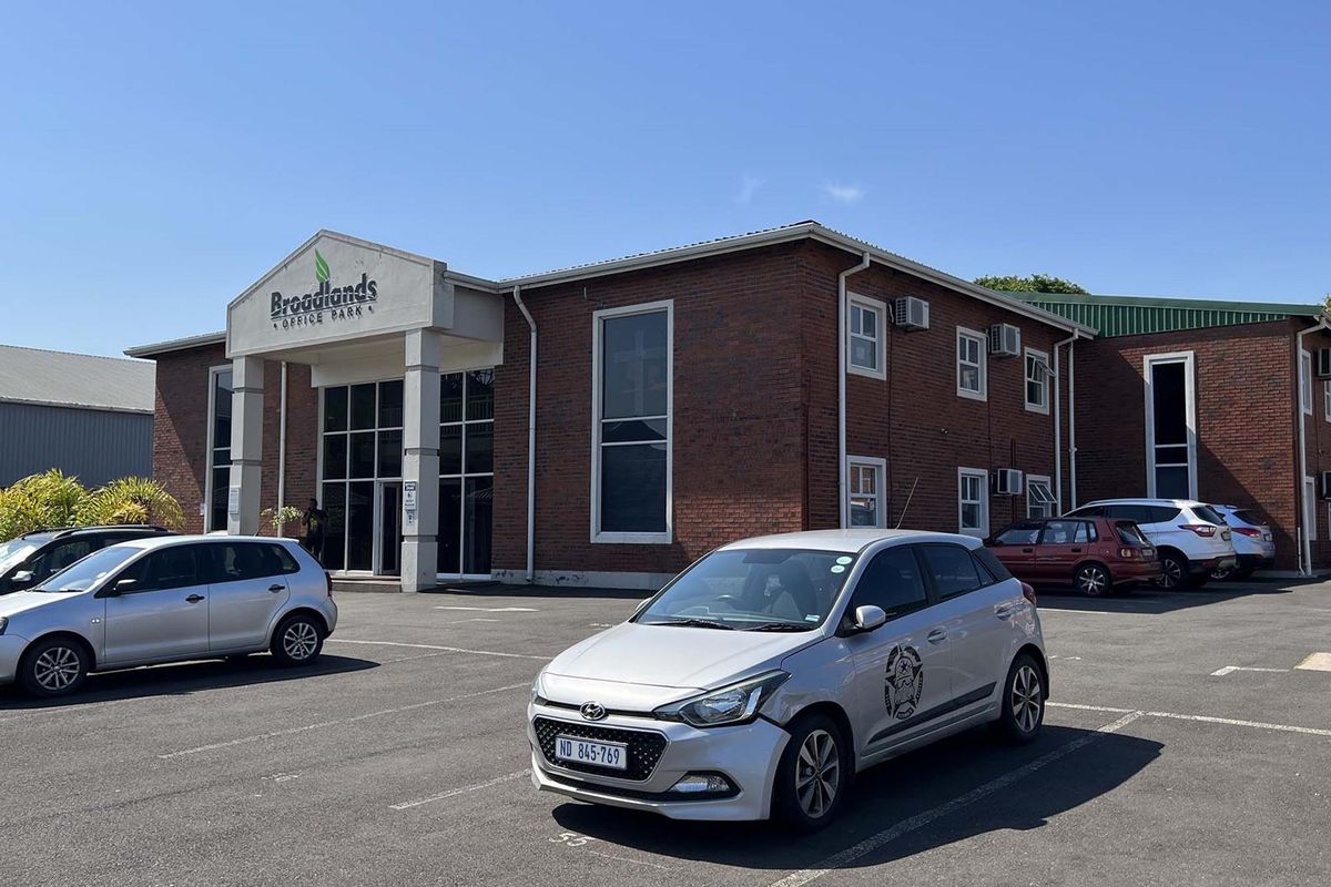 UPMARKET OFFICE SPACE - AN IDEAL INVESTMENT - Photo 2