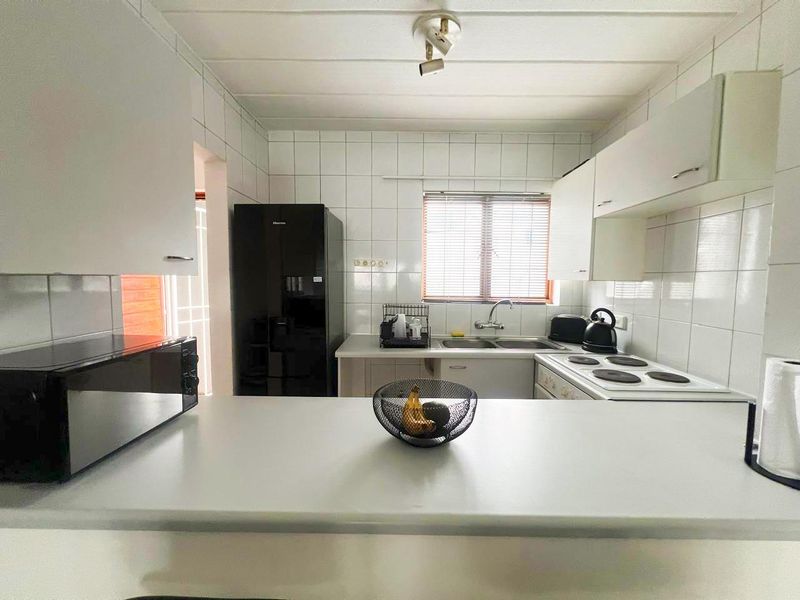 Stop Renting & Start Investing in Morningside! - Photo 7