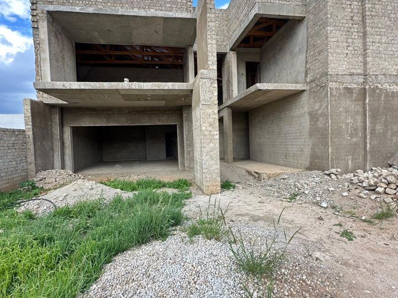 HOUSE FOR SALE  New Academia | Double Story   Selling as is at N$3 400 000.00 | Excluding costs - Photo 5