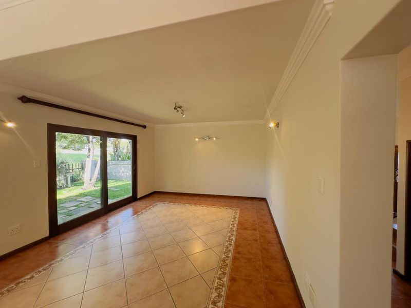 3 Bedroom House to Rent in Blue Golf Estate - Photo 9