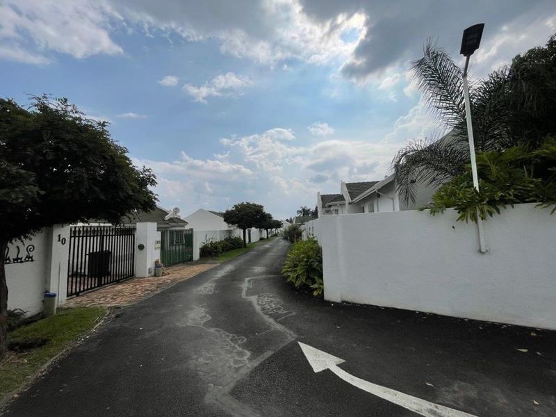 Modern Elegance Meets Comfortable Family Living - Photo 8