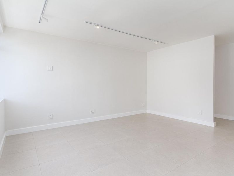 Final Opportunity: Studio in Airbnb-Friendly CBD Block - Photo 10