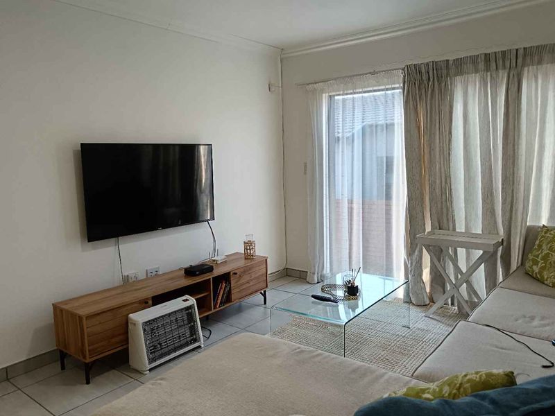 Modern 3 bedroom townhouse for sale in Amandasig - Photo 5