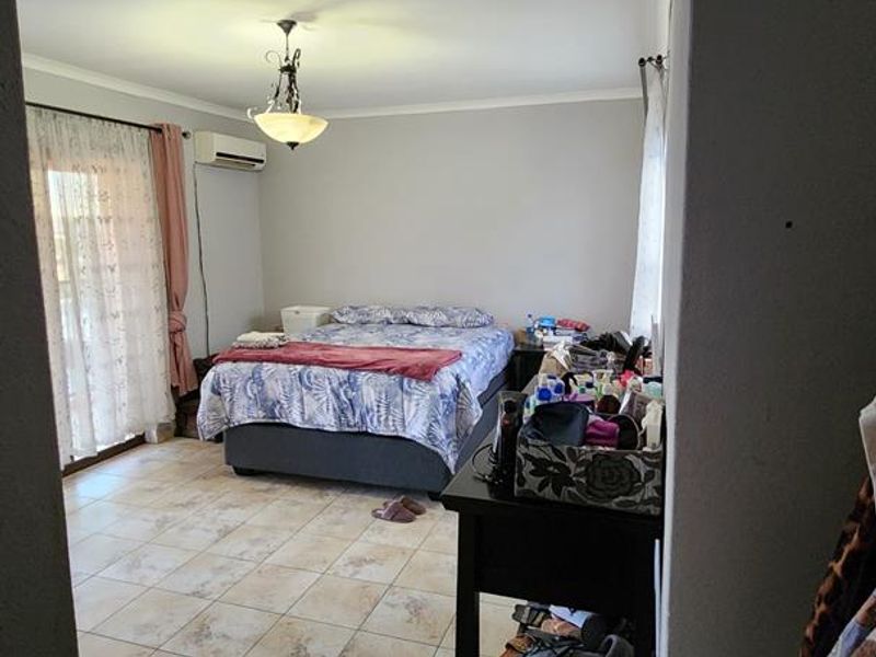 Spacious 4-Bedroom Family Home with Flatlet in Dorado Park | N$ 2 550 000 excluding costs - Photo 5