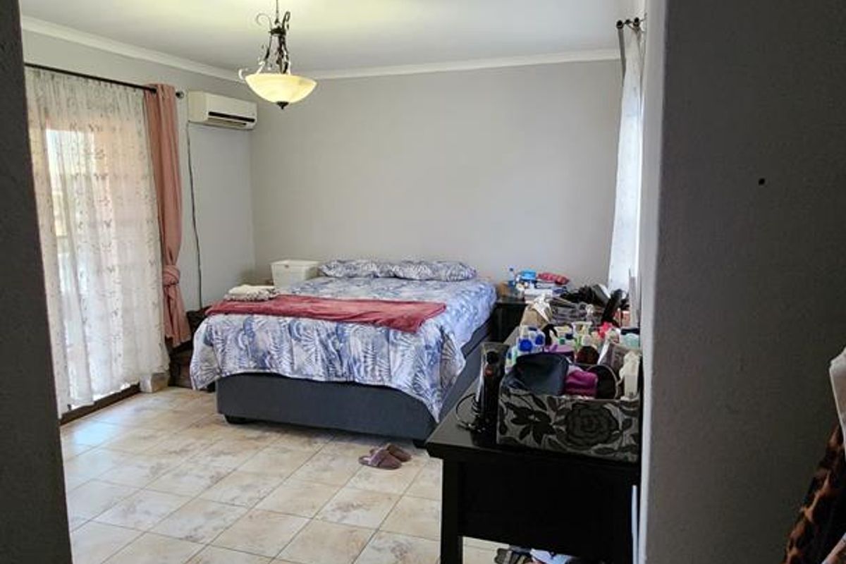 Spacious 4-Bedroom Family Home with Flatlet in Dorado Park | N$ 2 550 000 excluding costs - Photo 5