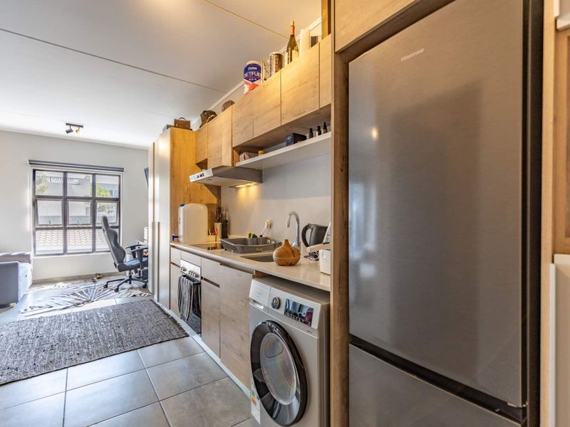 Contemporary Studio Apartment in Sought-After Menlo Park - Photo 2