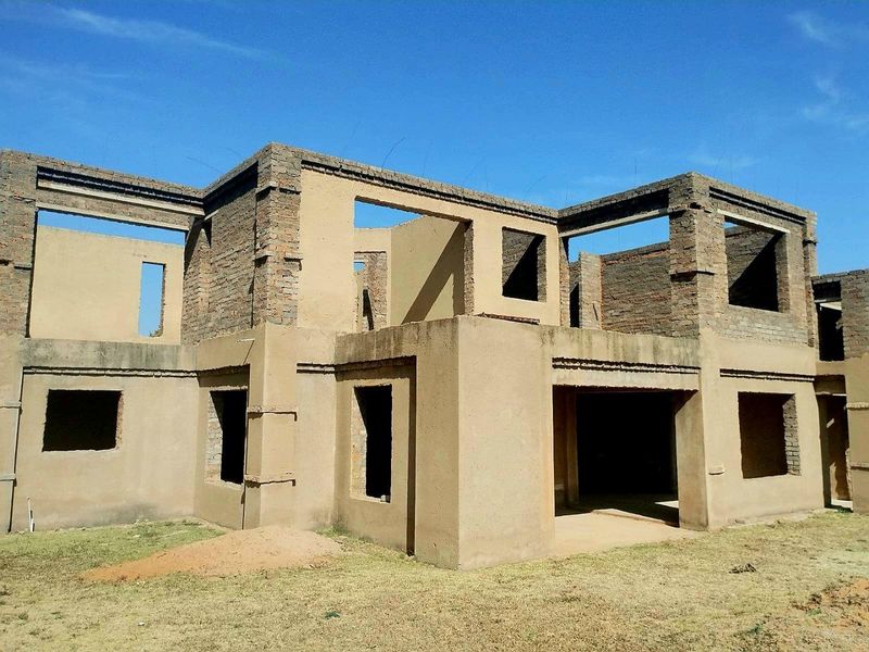 4 BEDROOMS INCOMPLETE STRUCTURES FOR SALE. - Photo 8