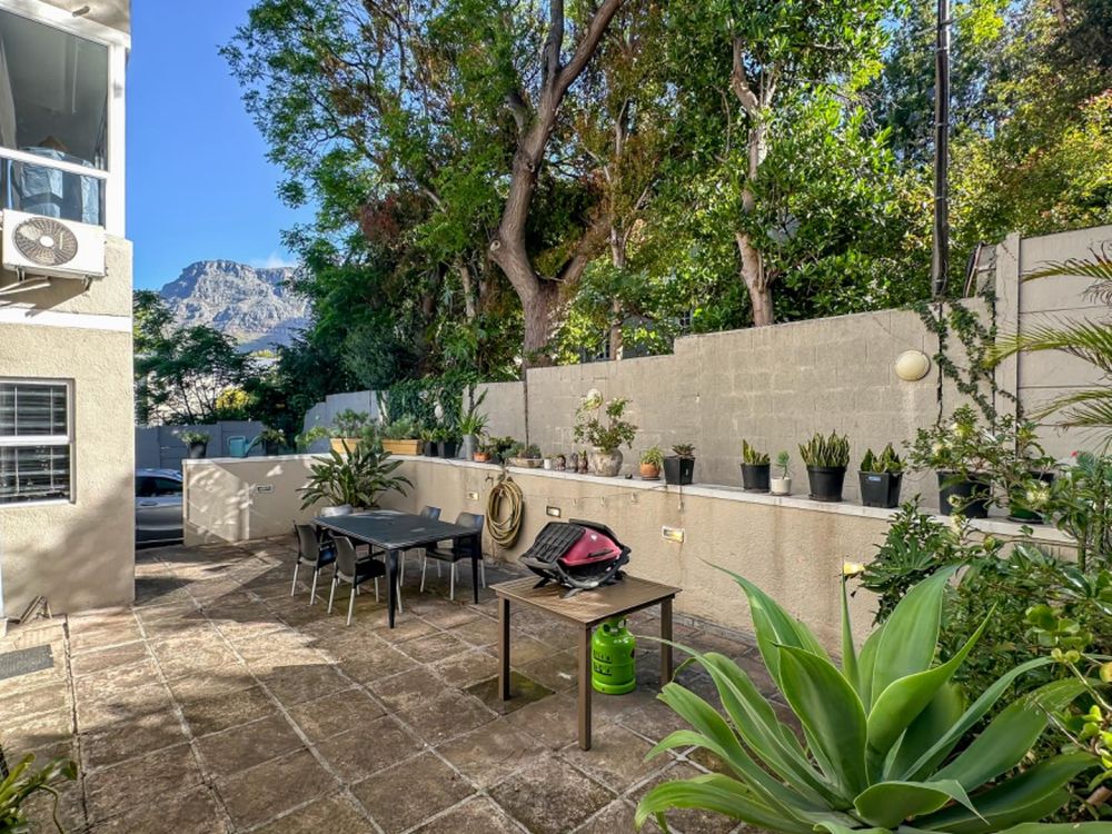 Private Outdoor Patio