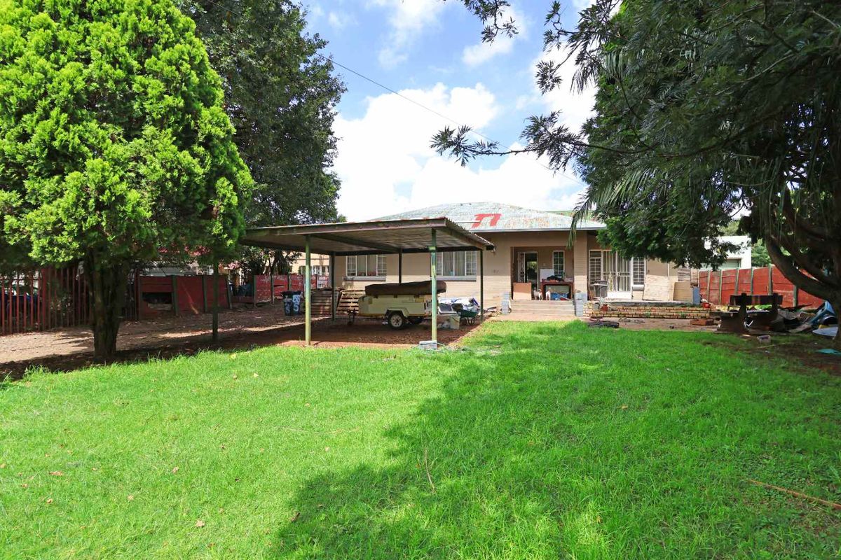 Home with an income opportunity - Photo 2