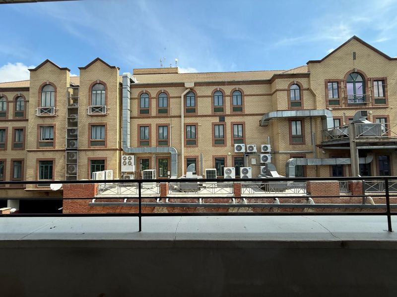 Prime Office Space Available for Lease at Hyde Park Lane - Photo 8