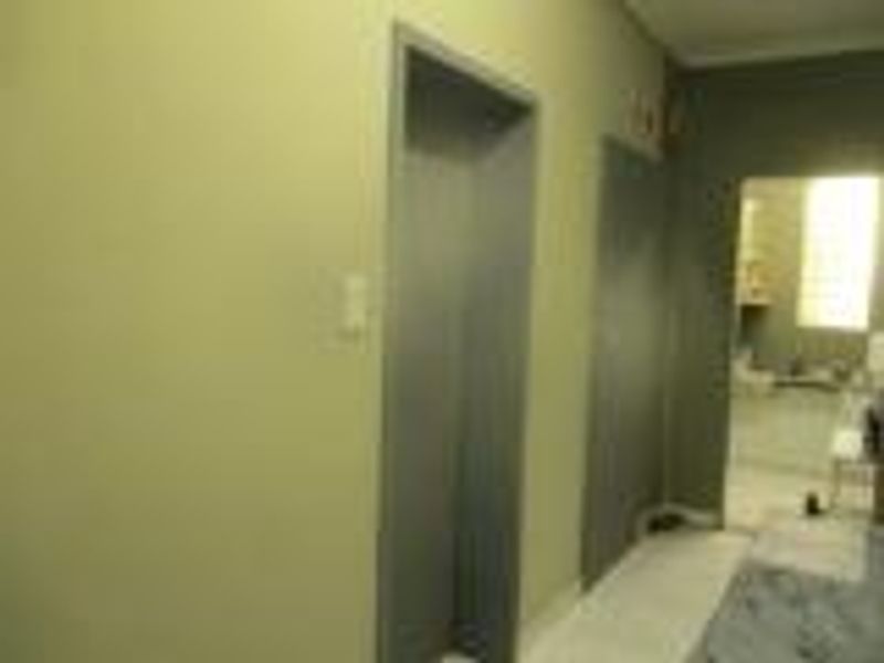 PRIME BUSINESS MEDICAL OR OFFICE USE - Photo 10