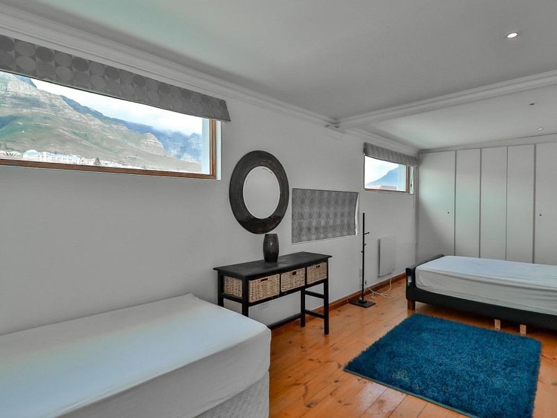 Chic Loft Apartment in the Heart of Woodstock - Photo 9