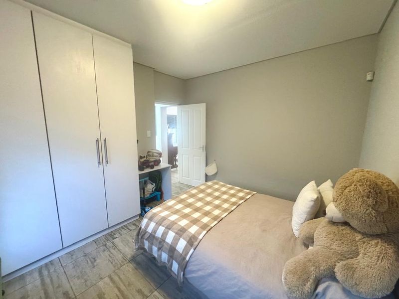 3 Bedroom House For Sale in Elisenheim - Photo 8