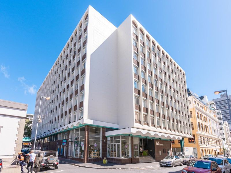 Invest Smart: Airbnb friendly Studio Apartments in Cape Town's Hotspot! - Photo 2