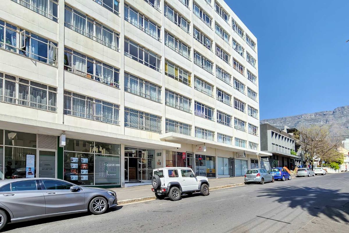Lower Gardens | 1 Bedroom Apartment | Priced to Move - Photo 2