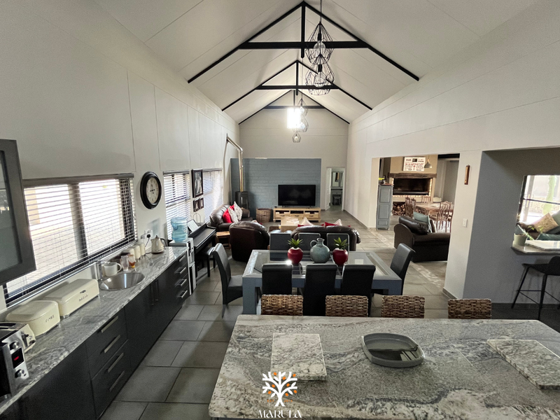 Exclusive Joint Mandate – Family Home For Sale | Omeya Golf Estate - Photo 4