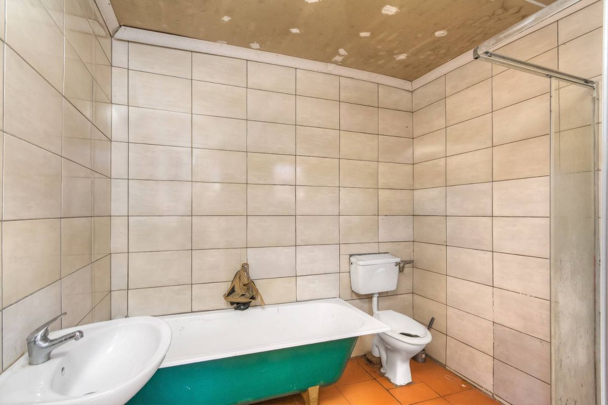 4 Bedroom 2 bathroom family home - Photo 4