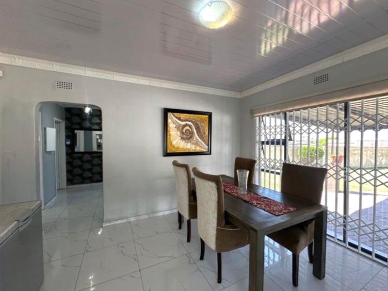3 Bedroom House for Sale in Kibler Park with Flatlet - Photo 9