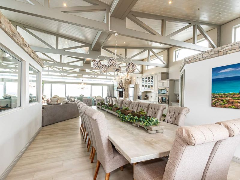 Beachfront Home on sandy shores - A Coastal Gem - Photo 7