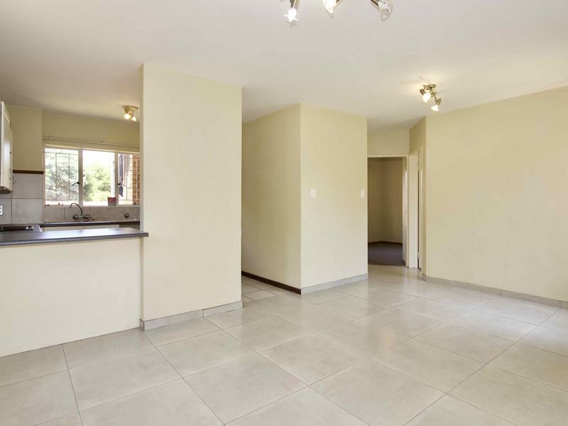 Fantastic Investment Property with a lock up garage - Photo 3