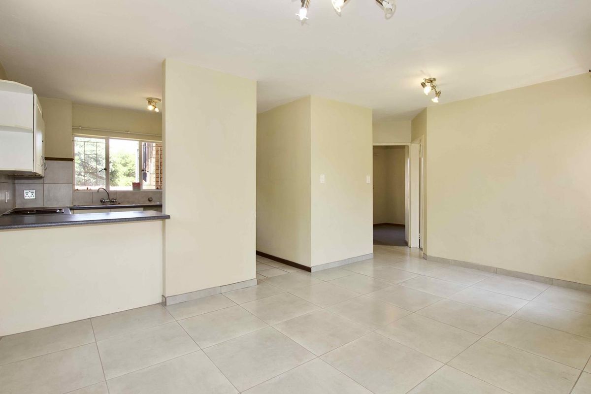 Fantastic Investment Property with a lock up garage - Photo 3