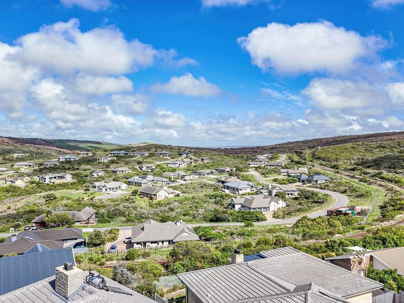 Modern Coastal Masterpiece in Seemeeupark, Mossel Bay - Photo 3