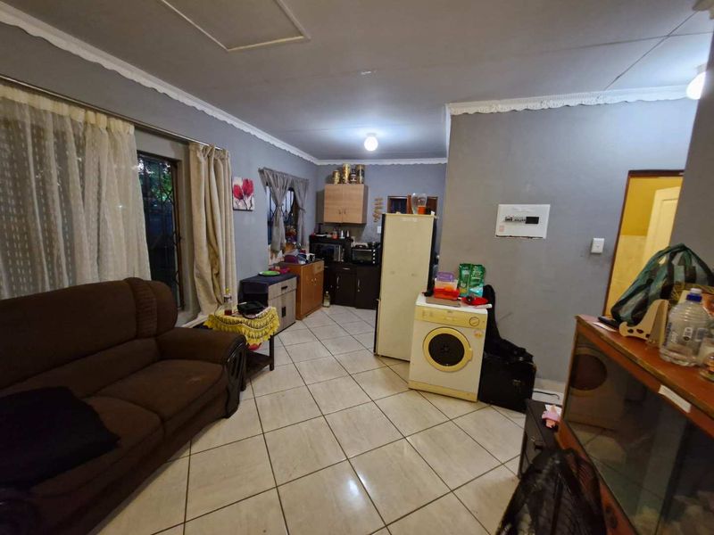 2 Bedroom house  for rent in Kilner Park. - Photo 6