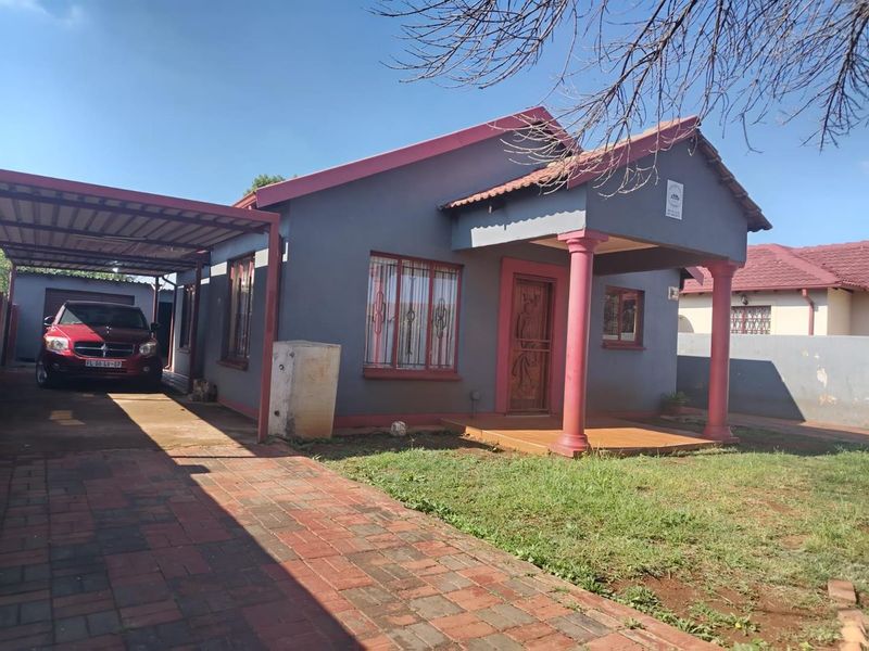 3 bedrooms house for sale in Soshanguve XX - Photo 1