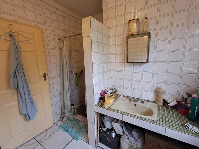 Endless Possibilities in This 3-Bedroom Family Home! - Photo 7